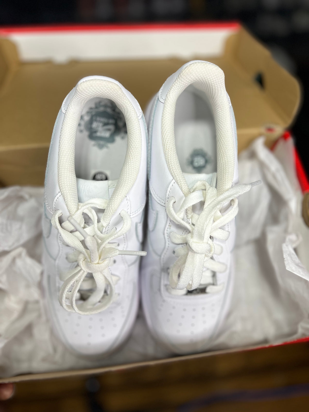 Nike Air Force 1 LE "Tripple White" (6Y) *NEW*