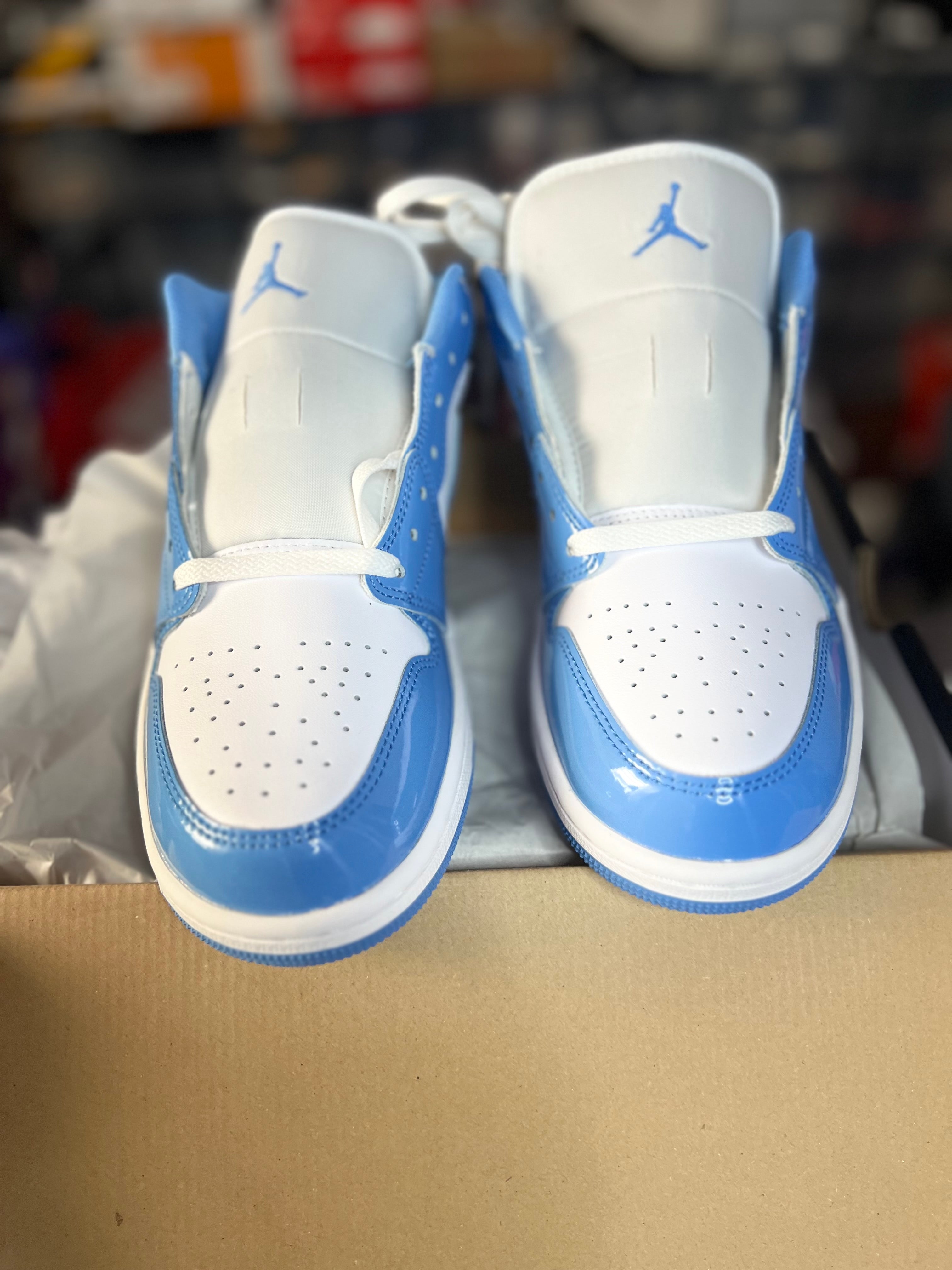 Jordan 1 Low SE "White/Legend Blue" — Size 9 · New