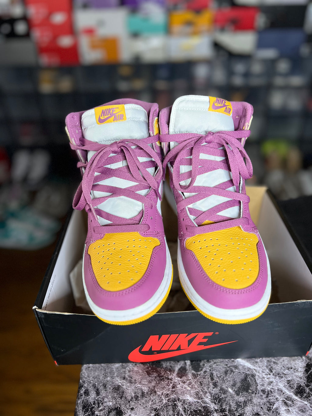 Air Jordan 1 Retro High OG "Brotherhood" (9.5M) *Pre-Loved*