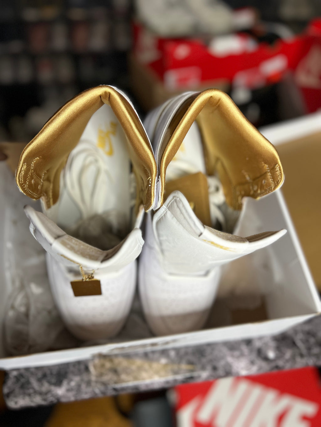 Jordan 1 Retro High OG "Metallic Gold" 13W/11.5M *NEW*