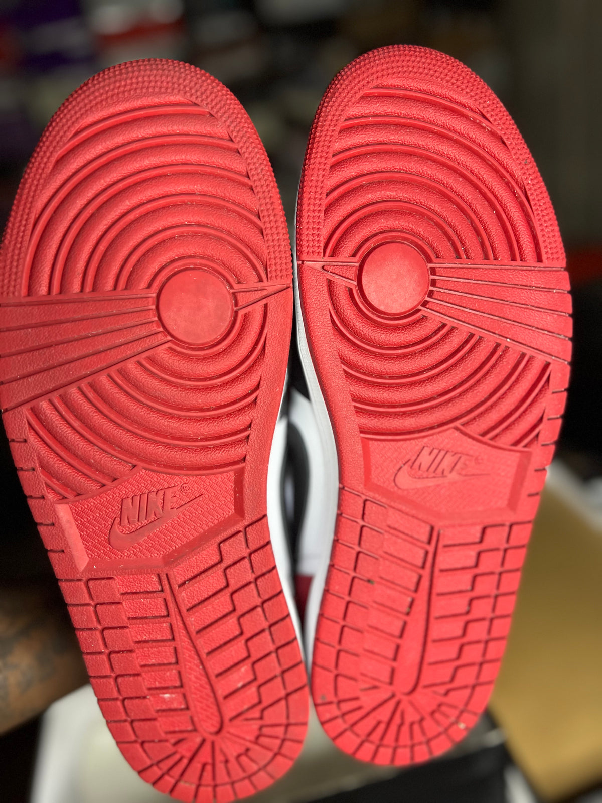 Air Jordan 1 Retro Low OG (11M) *Pre-Loved*