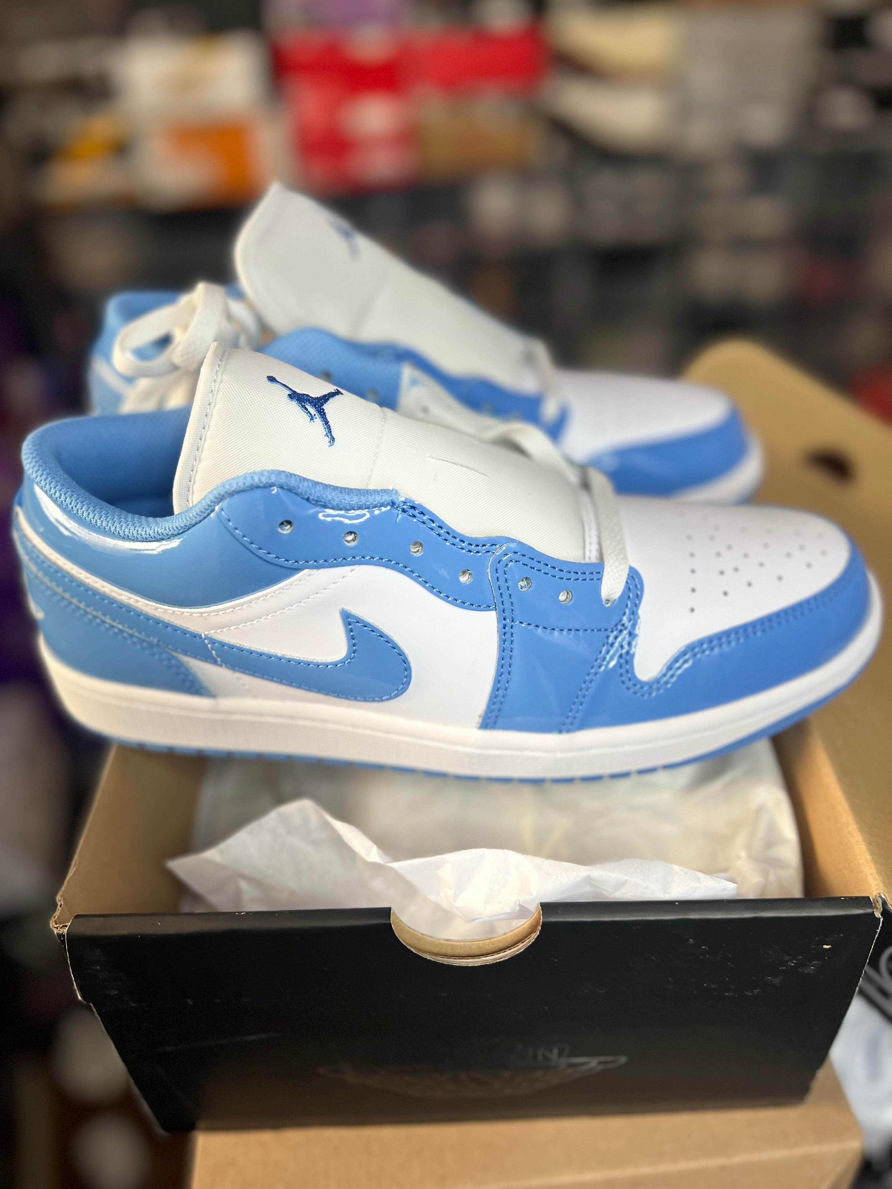Jordan 1 Low SE "White/Legend Blue" — Size 9 · New