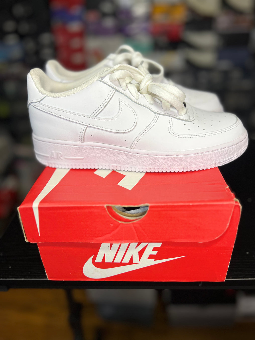 Nike Air Force 1 LE "Tripple White" (6Y) *NEW*