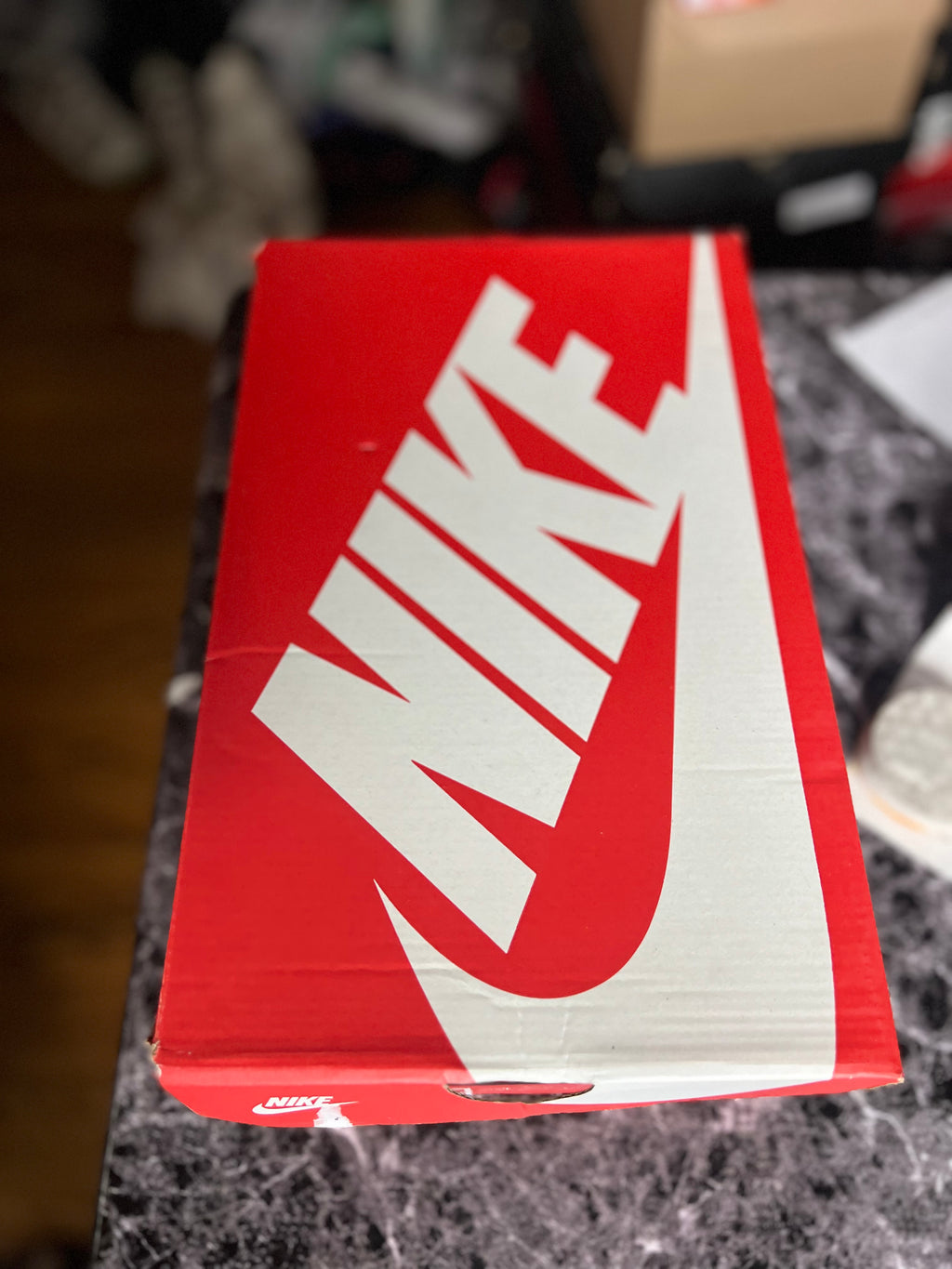 The Nike Women's Court Royale 2 Mid 9.5W *NEW*