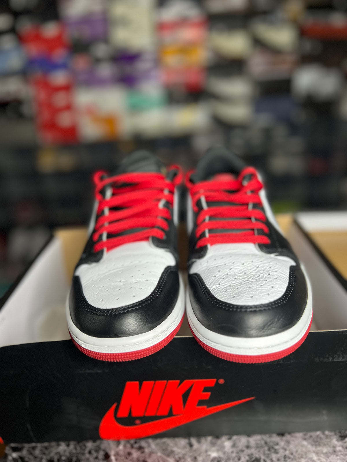 Air Jordan 1 Retro Low OG (11M) *Pre-Loved*