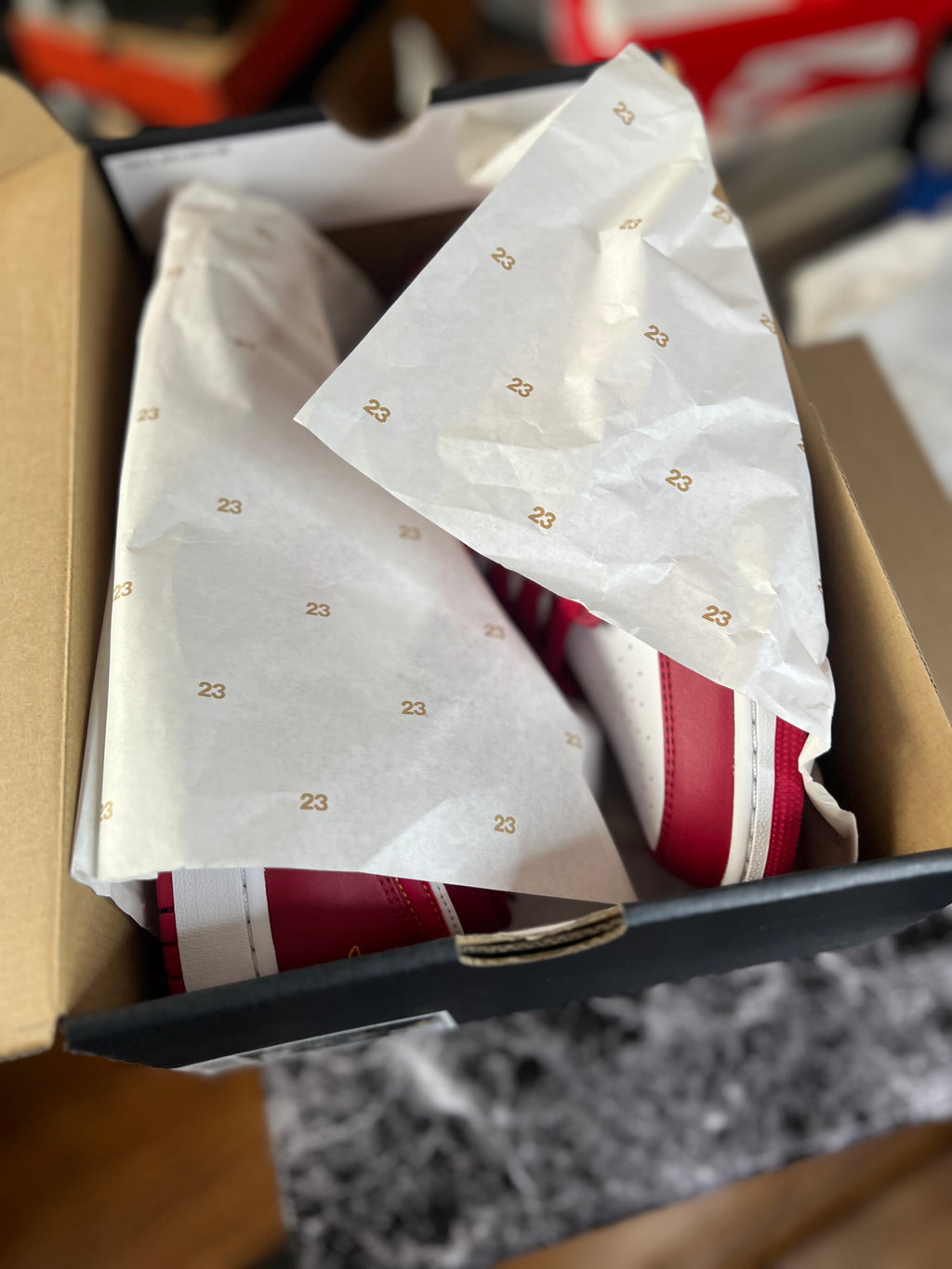 Air Jordan 1 Low ‘Cardinal Red’ (Style Code: 553558604) *NEW*