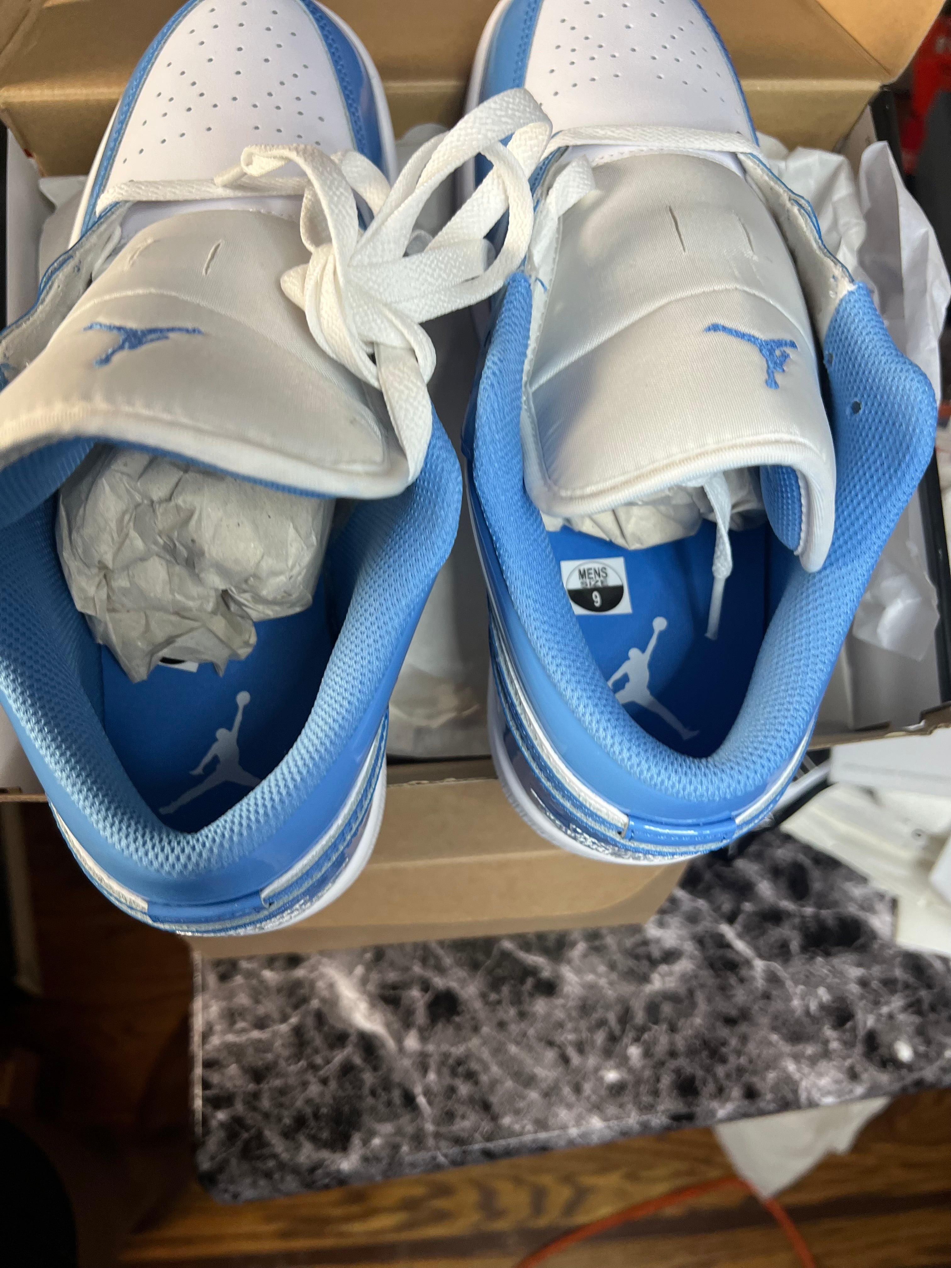 Jordan 1 Low SE "White/Legend Blue" — Size 9 · New
