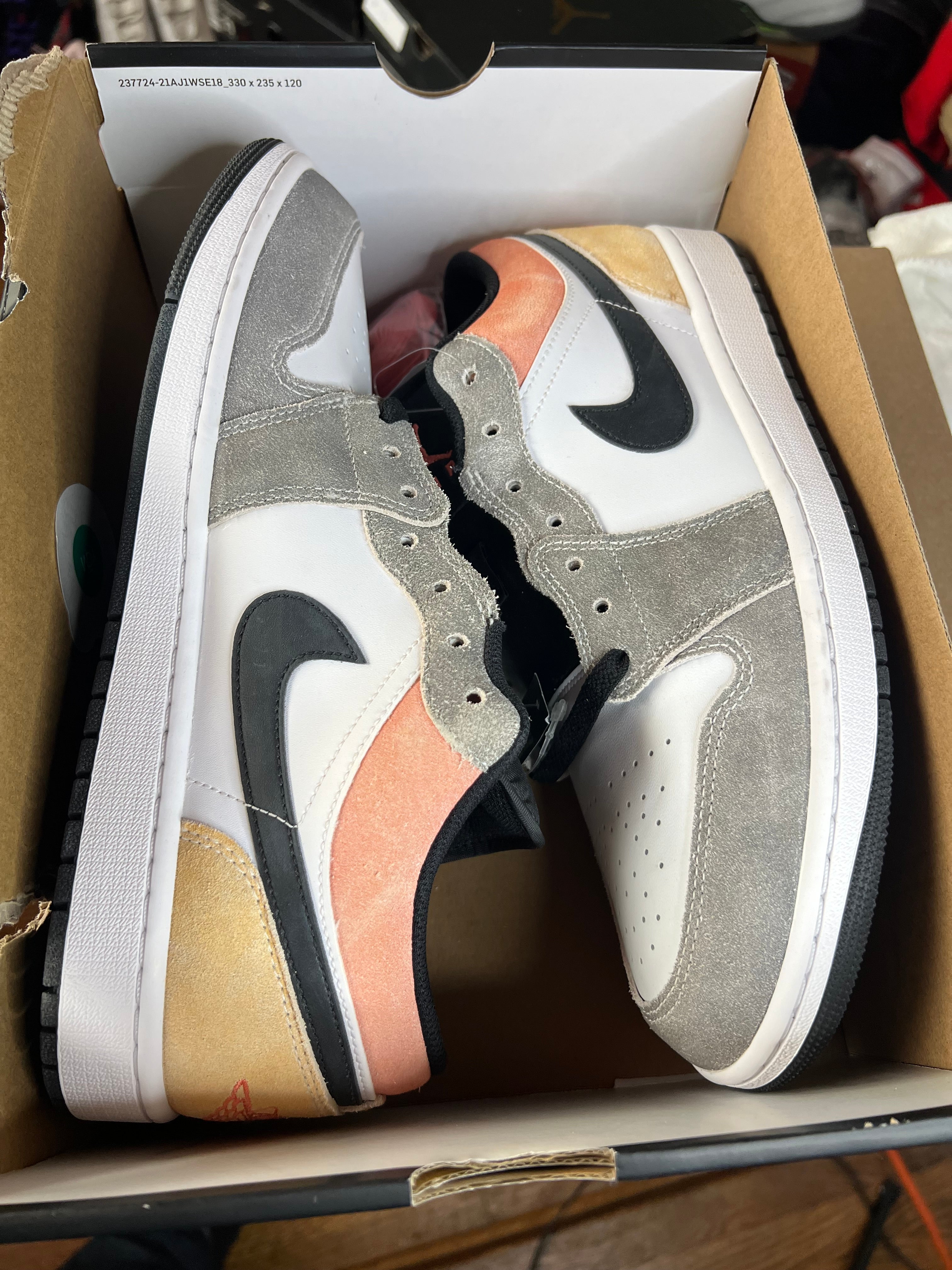 Air Jordan 1 Low SE 'Flight Club' (Style Code: DX4334-008) *New*