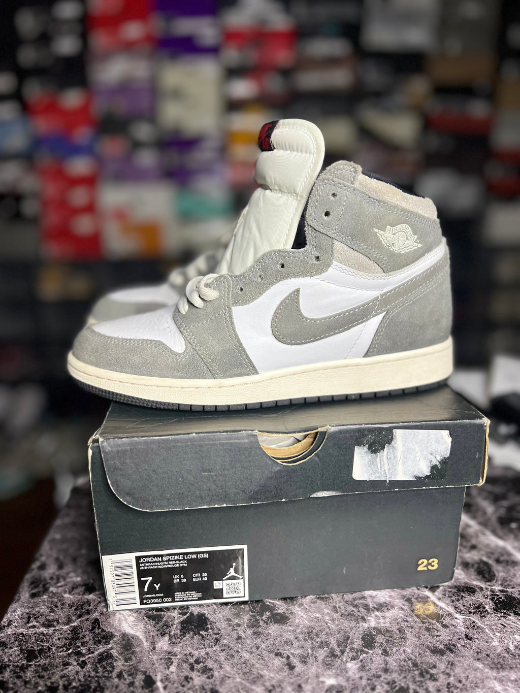 Air Jordan 1 Retro High OG “Washed Black” (GS-7Y) *Pre-Loved*