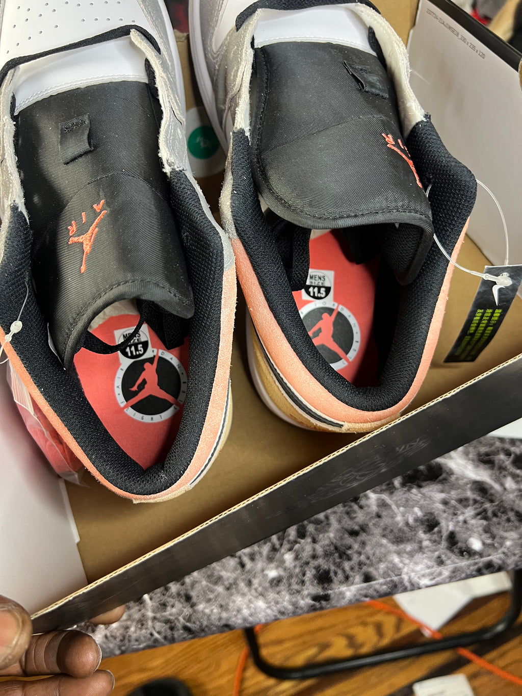 Air Jordan 1 Low SE 'Flight Club' (Style Code: DX4334-008) *New*