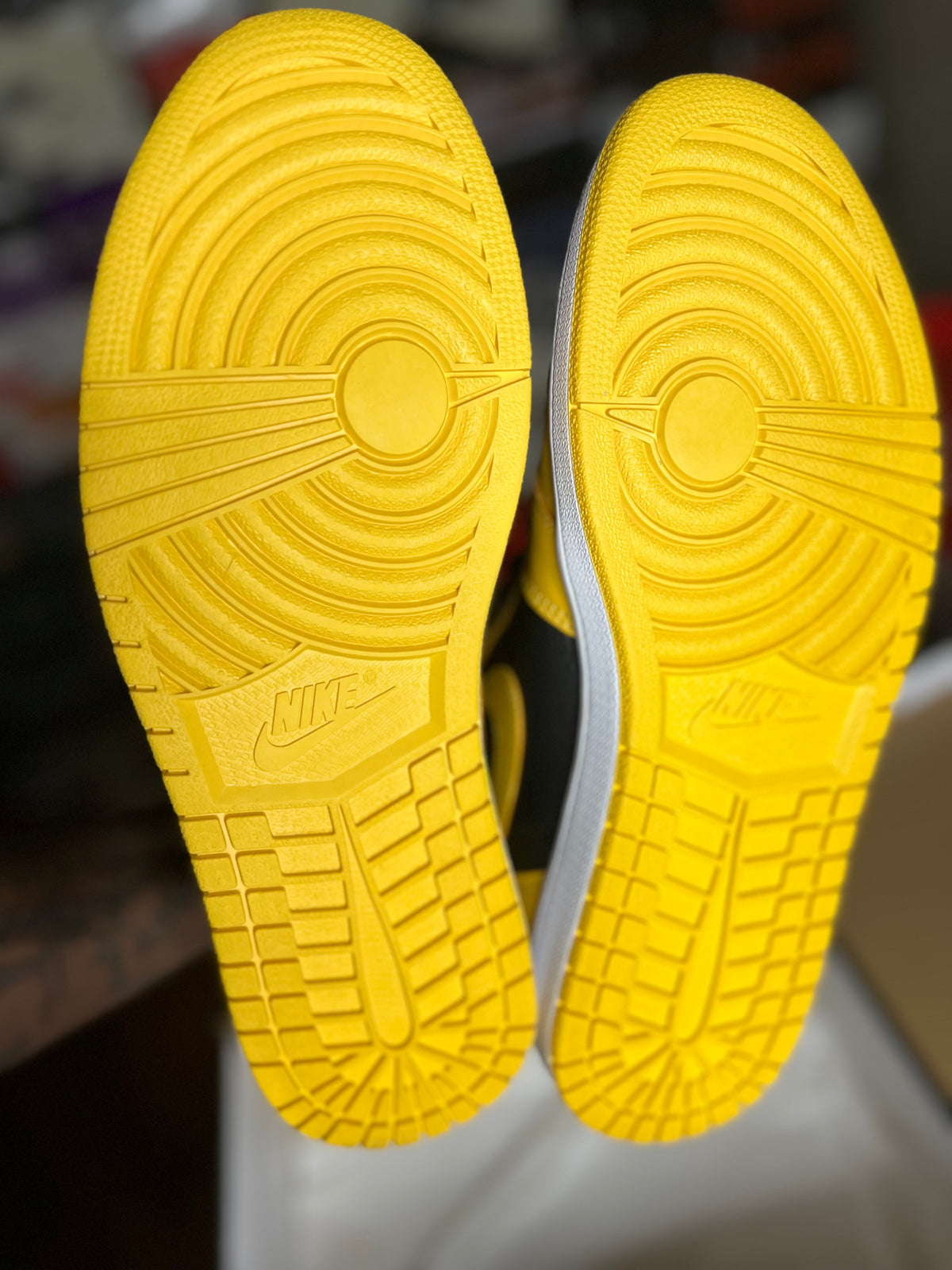 Jordan 1 Retro High OG “Pollen” 11.5M *NEW*
