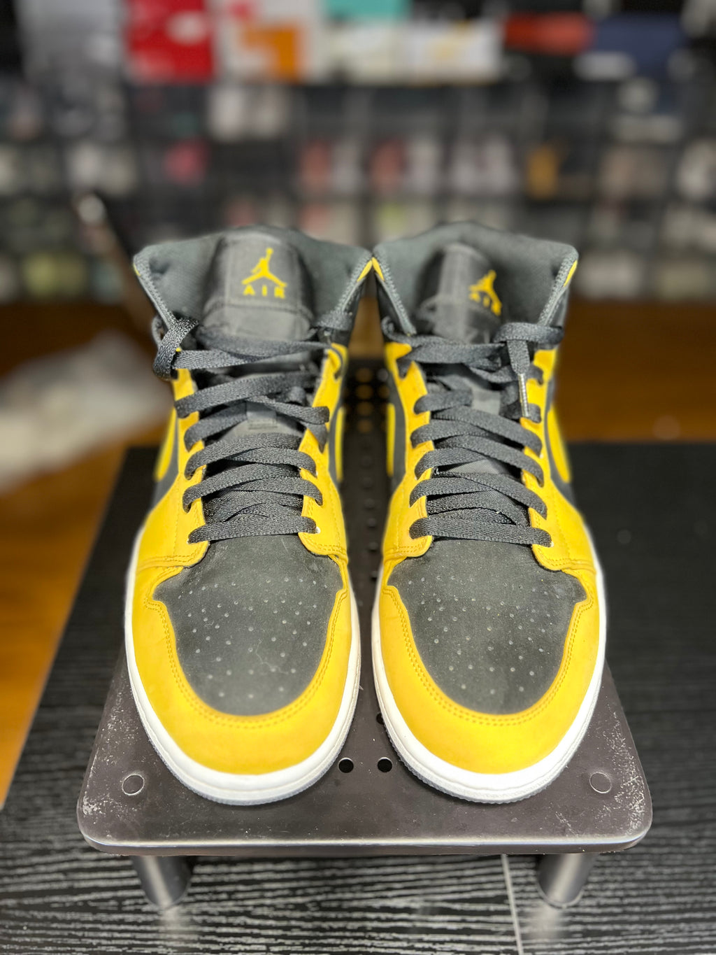 Jordan 1 Mid