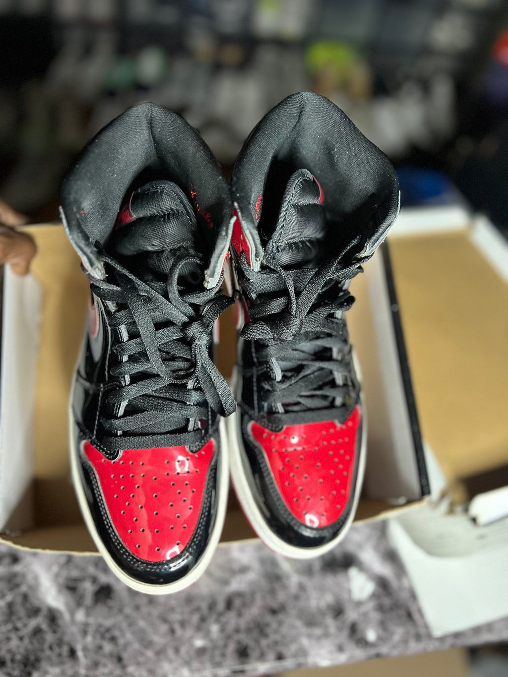 Air Jordan 1 Retro High OG (9.5M) “Patent Bred” *Pre-Loved*