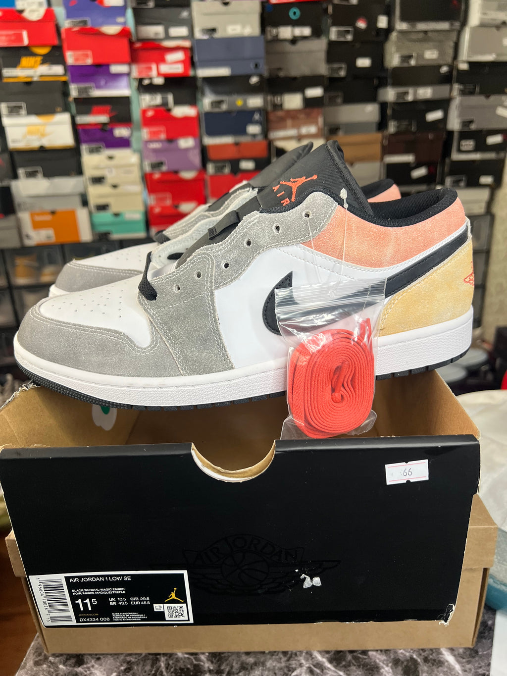 Air Jordan 1 Low SE 'Flight Club' (Style Code: DX4334-008) *New*