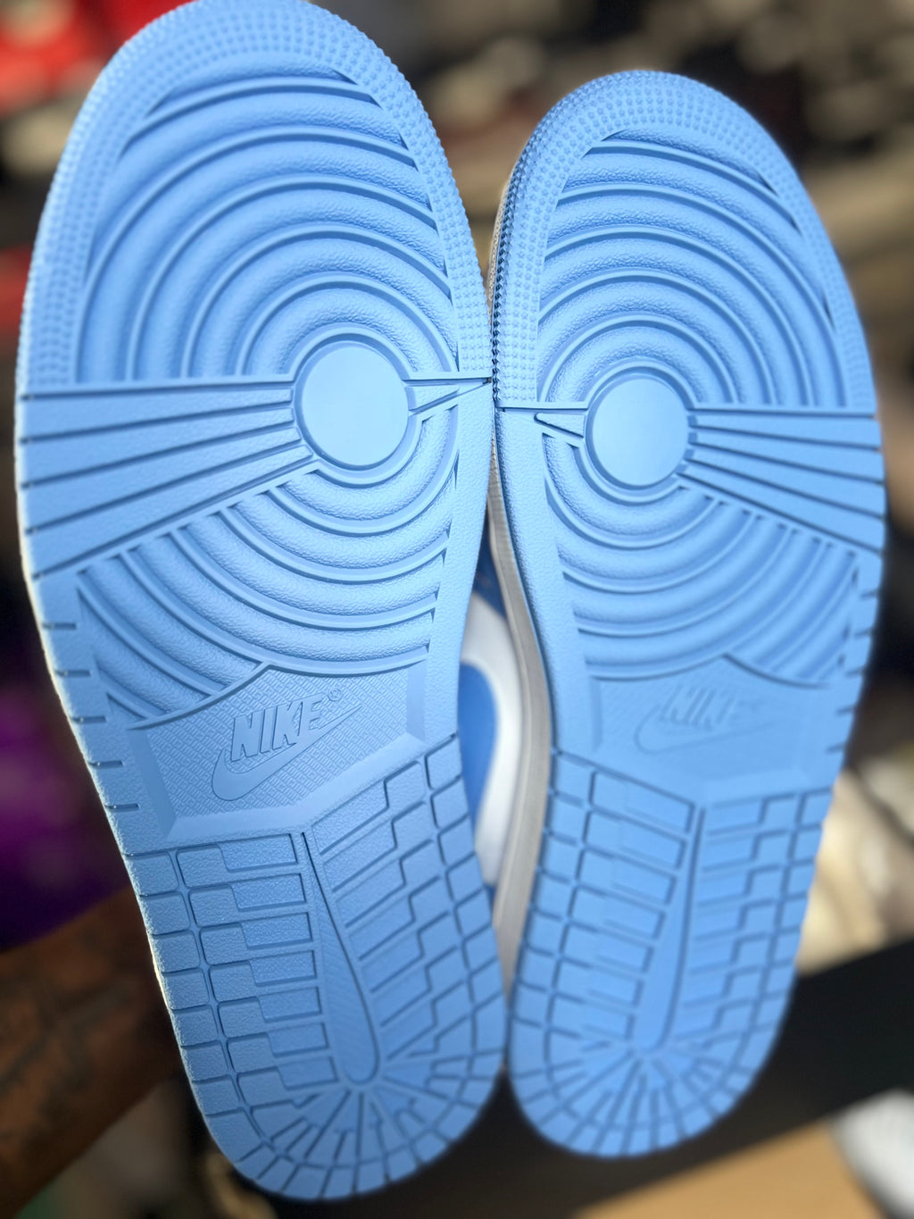 Jordan 1 Low SE "White/Legend Blue" — Size 9 · New