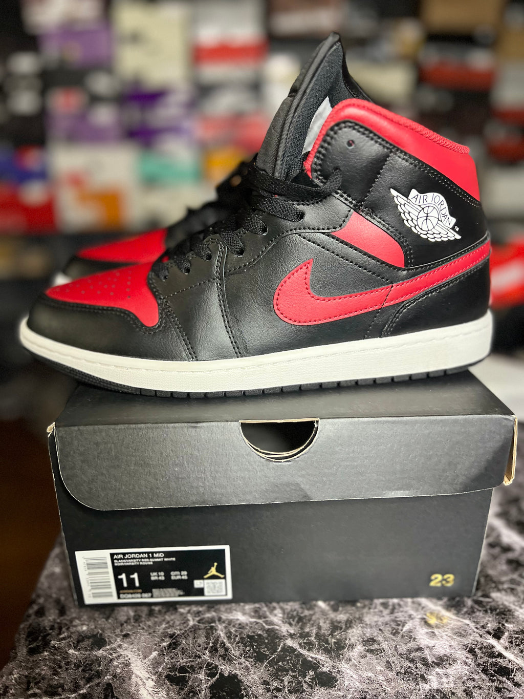Air Jordan 1 Mid "Bred Twist" 11M *Pre-Loved*