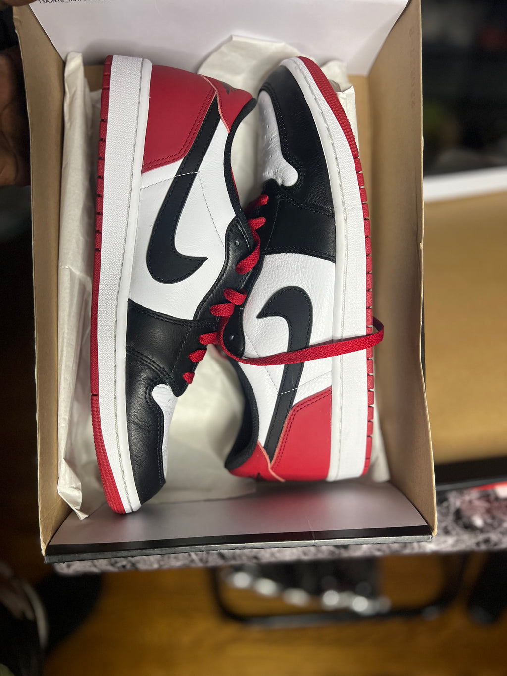 Air Jordan 1 Retro Low OG (11M) *Pre-Loved*