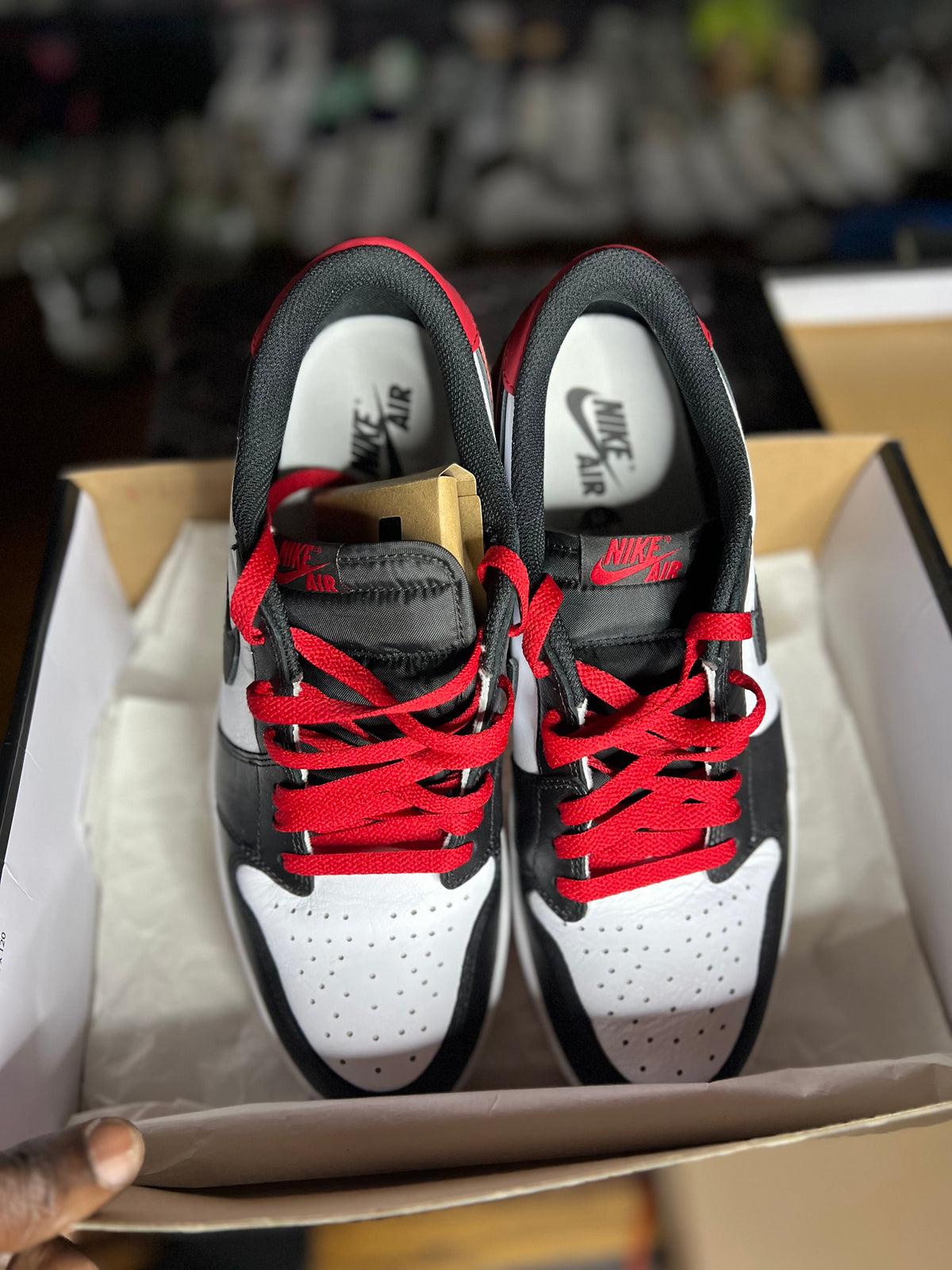 Air Jordan 1 Retro Low OG (11M) *Pre-Loved*