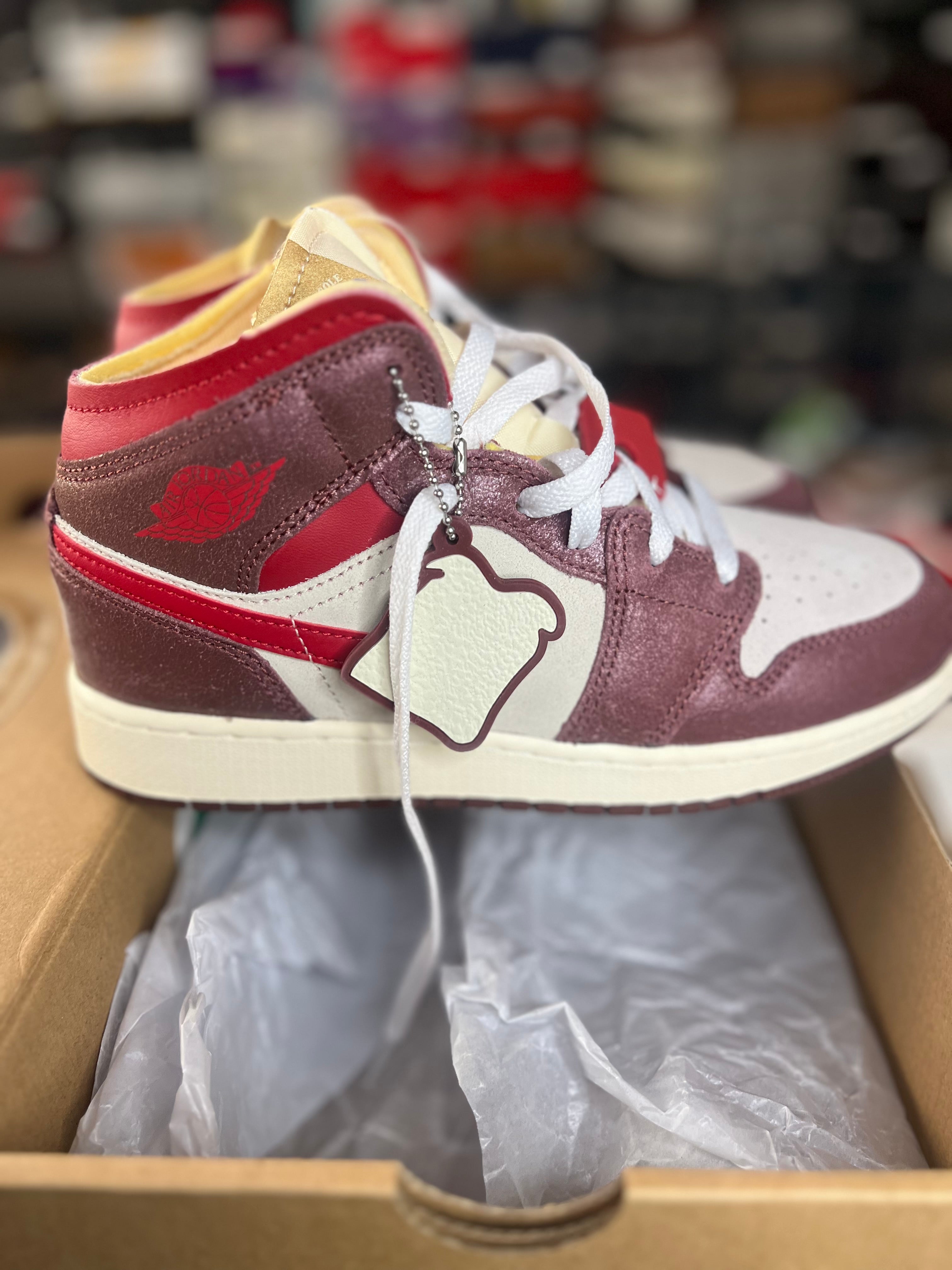 Air Jordan 1 Mid SE "Bread, Butter & Sole" (Style Code: HF3196-100) *NEW*