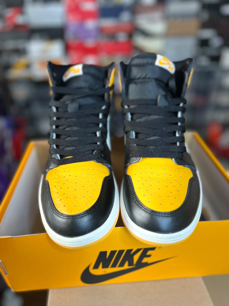 Air Jordan 1 Retro High OG "Taxi" (Style Code: 555088-711) *Pre-Loved*