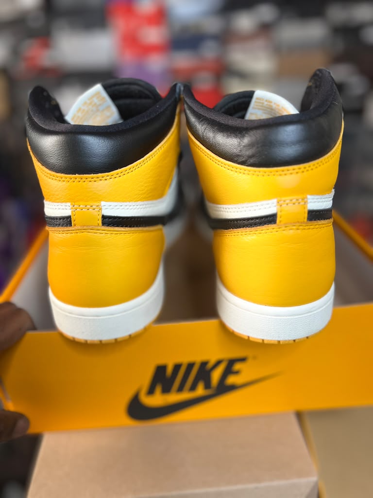 Air Jordan 1 Retro High OG "Taxi" (Style Code: 555088-711) *Pre-Loved*