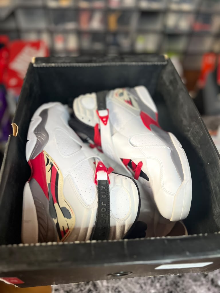 Nike Air Jordan 8 Retro "Bugs Bunny" (Style Code: 305381-103) *PRE-LOVED*