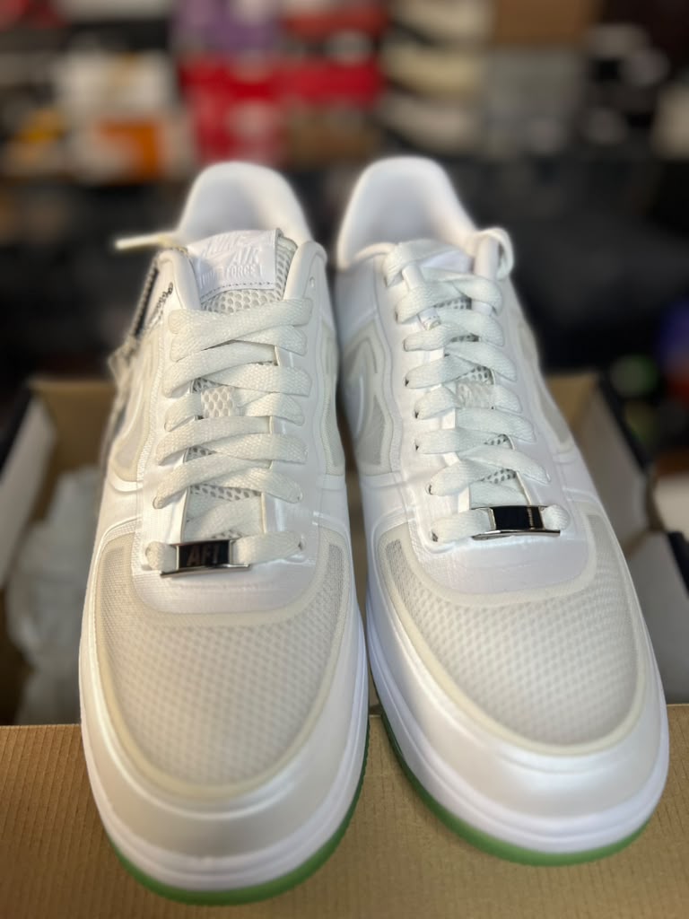 Nike Lunar Force 1 FUSE QS "Easter Green Sole" (Style Code: 614491-100C) *NEW*