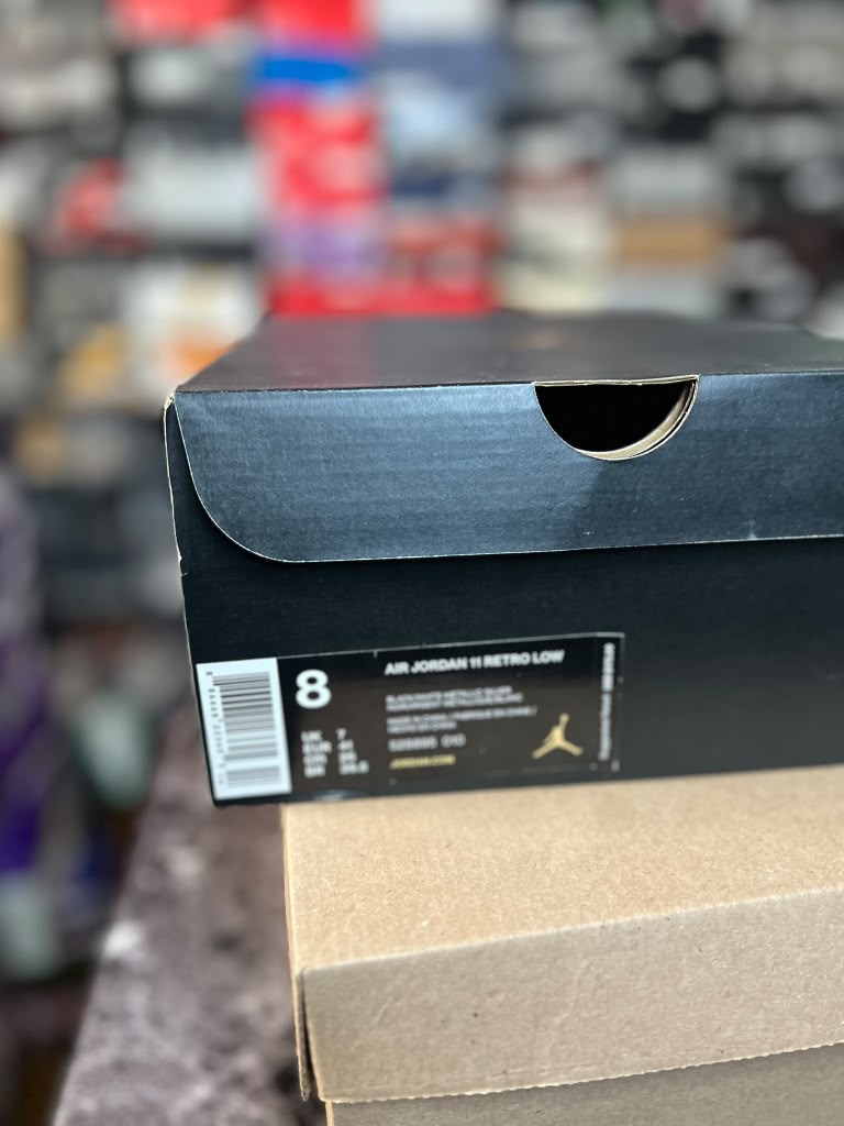 Air Jordan 11 Retro Low "Barons" (Style Code: 528895-010) *PRE-LOVED*