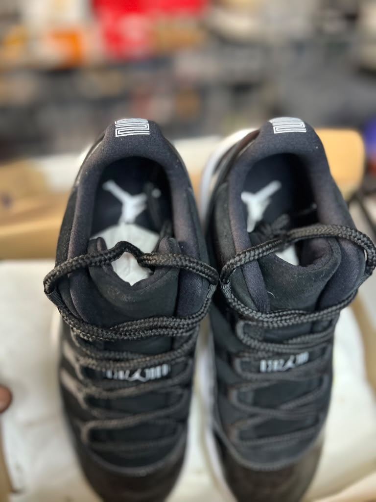 Air Jordan 11 Retro Low "Barons" (Style Code: 528895-010) *PRE-LOVED*