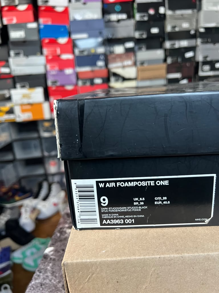 Nike Air Foamposite One "Shine" (Style Code: AA3963-001) *PRE-LOVED*