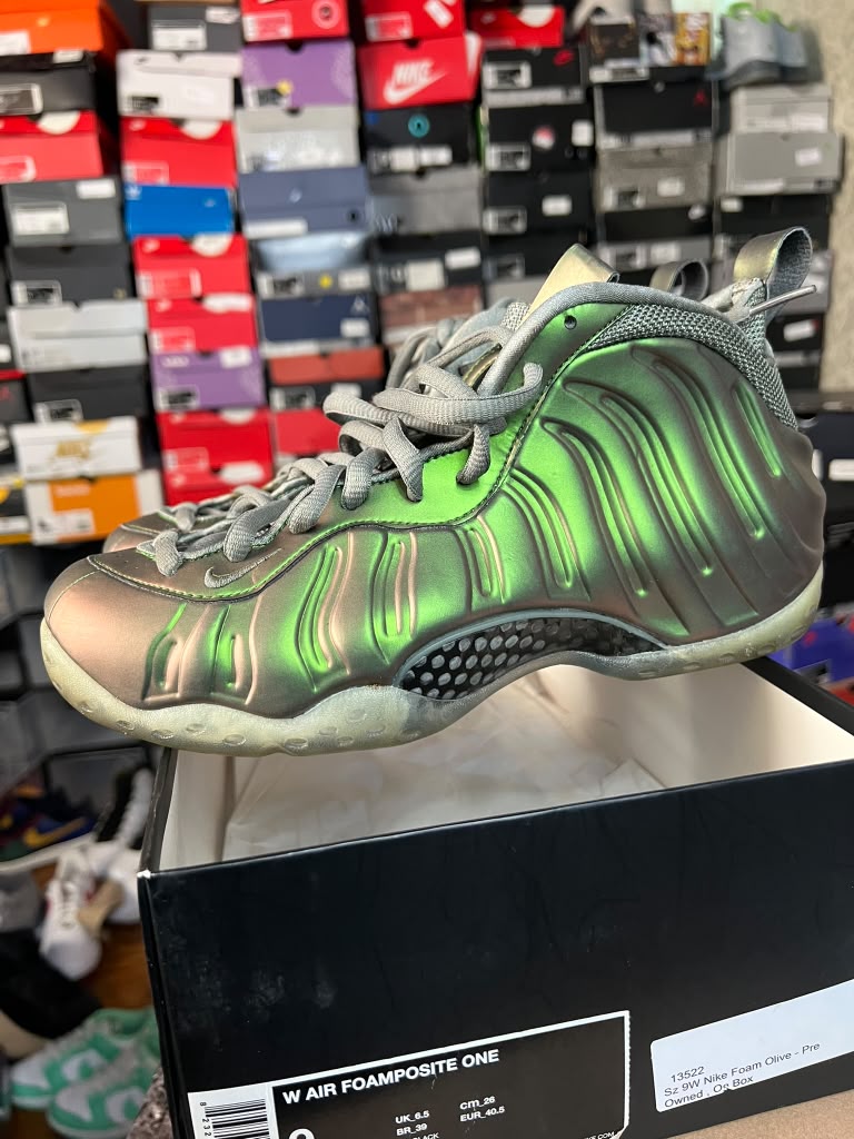Nike Air Foamposite One "Shine" (Style Code: AA3963-001) *PRE-LOVED*