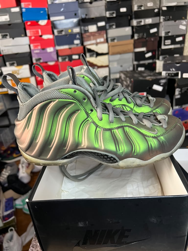Nike Air Foamposite One "Shine" (Style Code: AA3963-001) *PRE-LOVED*