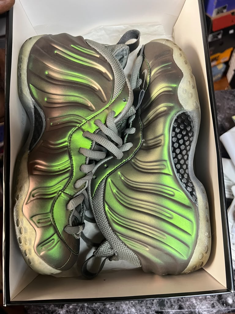 Nike Air Foamposite One "Shine" (Style Code: AA3963-001) *PRE-LOVED*