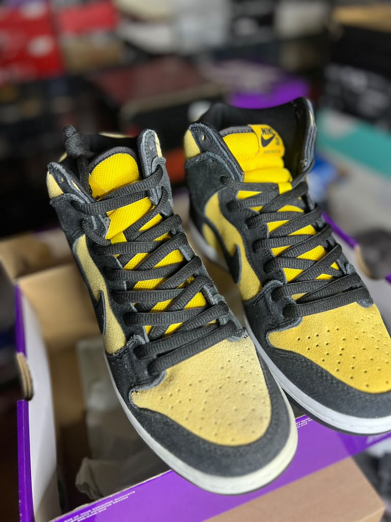 Nike SB Dunk High Pro "Reverse Goldenrod" (Style Code: DB1640-001) *NEW*