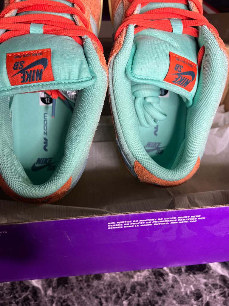 Nike SB Dunk Low Pro PRM "Orange and Emerald Rise" (Style Code: DV5429-800) *NEW*