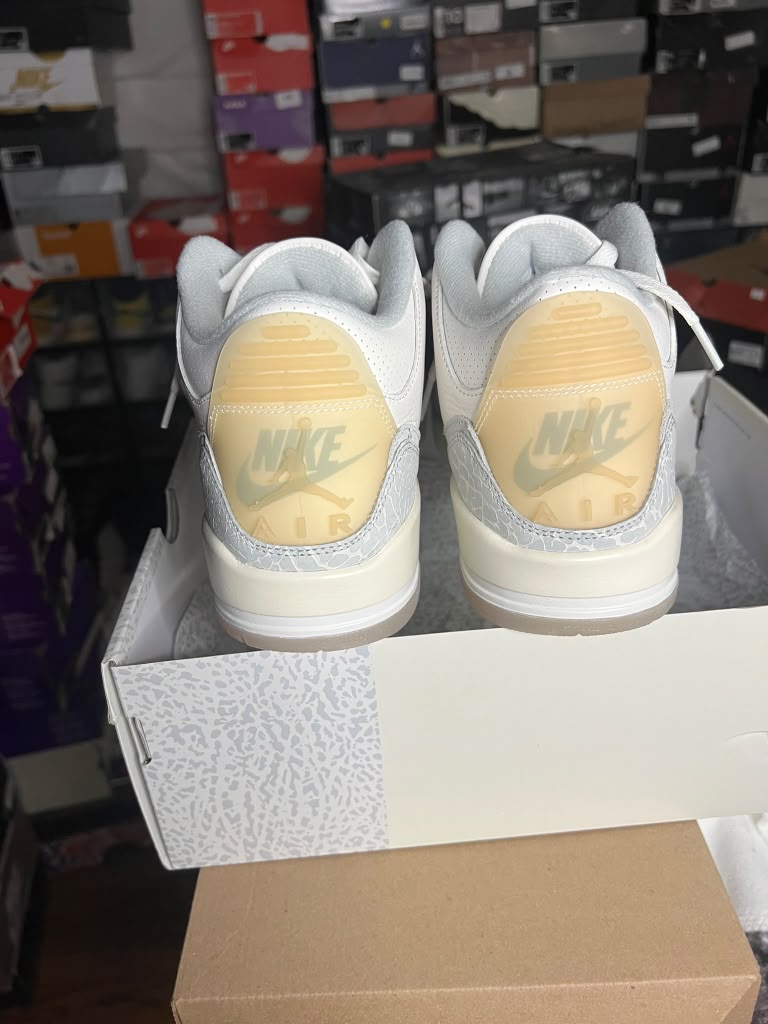 Air Jordan 3 Retro SE Craft "Ivory" (Style Code: FJ9479-100) *PRE-LOVED*