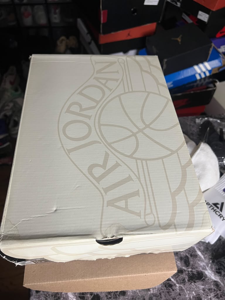 Air Jordan 2 Retro Low "Origins / Christmas" (Style Code: DV9956-006) *PRE-LOVED*