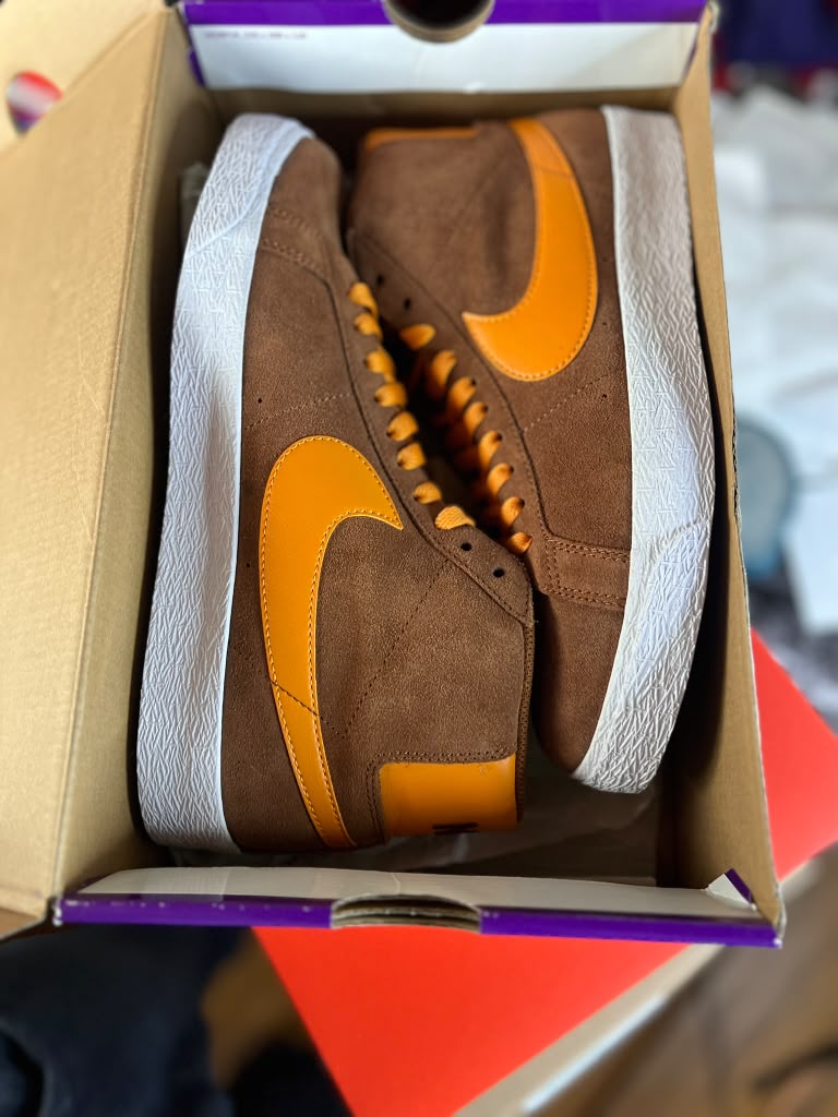 Nike SB Zoom Blazer Mid "Pecan Light Curry" (Style Code: 864349-203) *NEW*