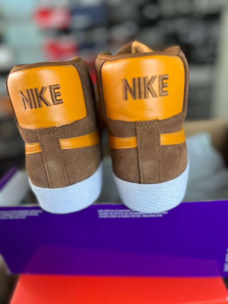 Nike SB Zoom Blazer Mid "Pecan Light Curry" (Style Code: 864349-203) *NEW*