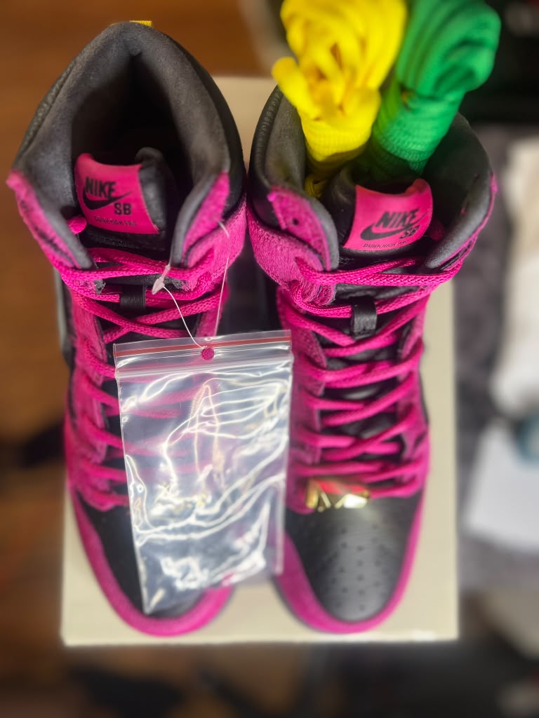 Run The Jewels x Nike SB Dunk Low Pro QS "4/20" (Style Code: DX4356-600) *NEW*