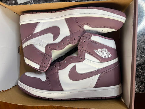 Air Jordan 1 Retro High OG "Mauve" (Style Code: DZ5485-105) *NEW*