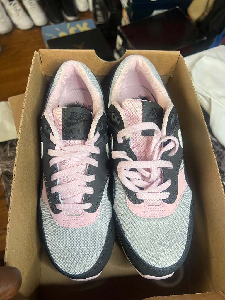 Nike Air Max 1 GS "Anthracite Pink Foam" (Style Code: DZ3307-004) *NEW*