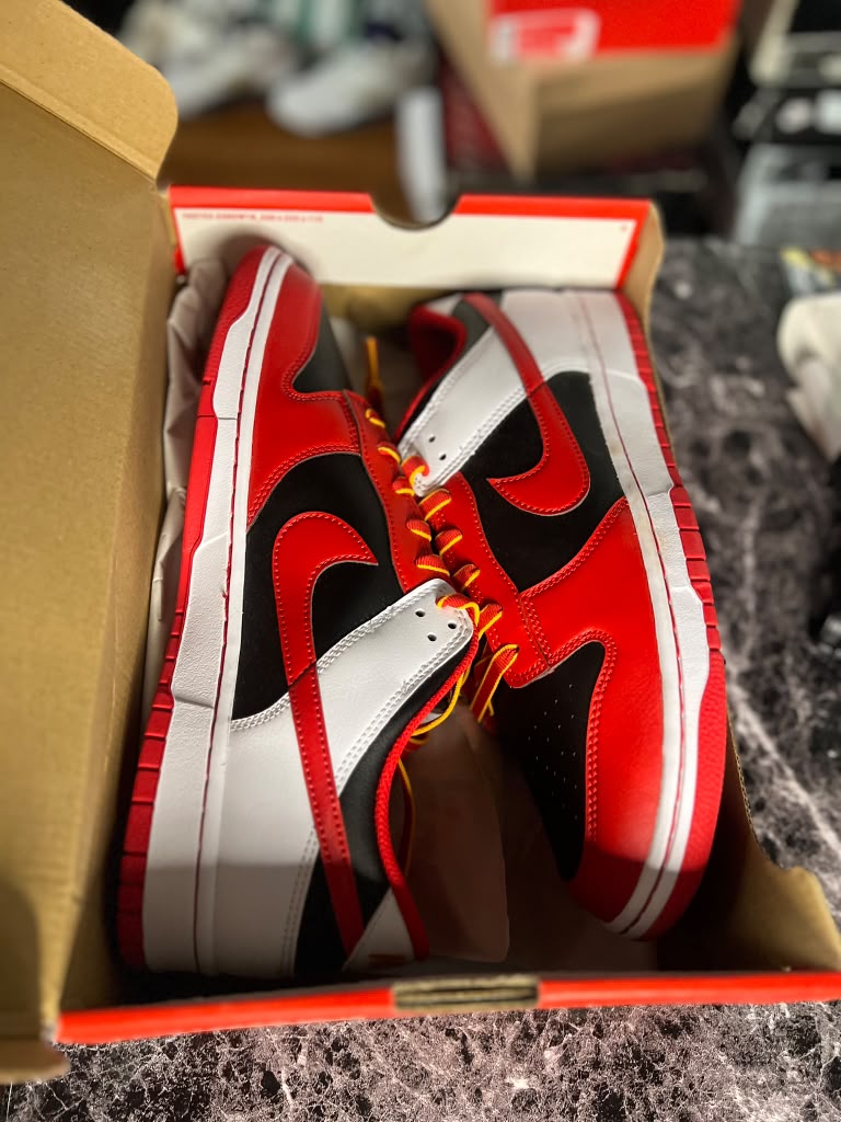 Nike Dunk Low Retro "Black/University Red" (Style Code: IV2706-010) *NEW*