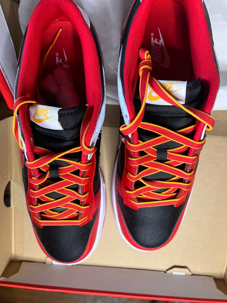 Nike Dunk Low Retro "Black/University Red" (Style Code: IV2706-010) *NEW*