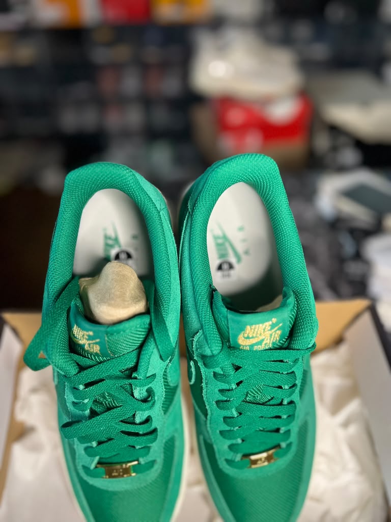Nike Air Force 1 '07 LV8 "Malachite / Pale Ivory" (Style Code: FZ5222-300) *NEW*