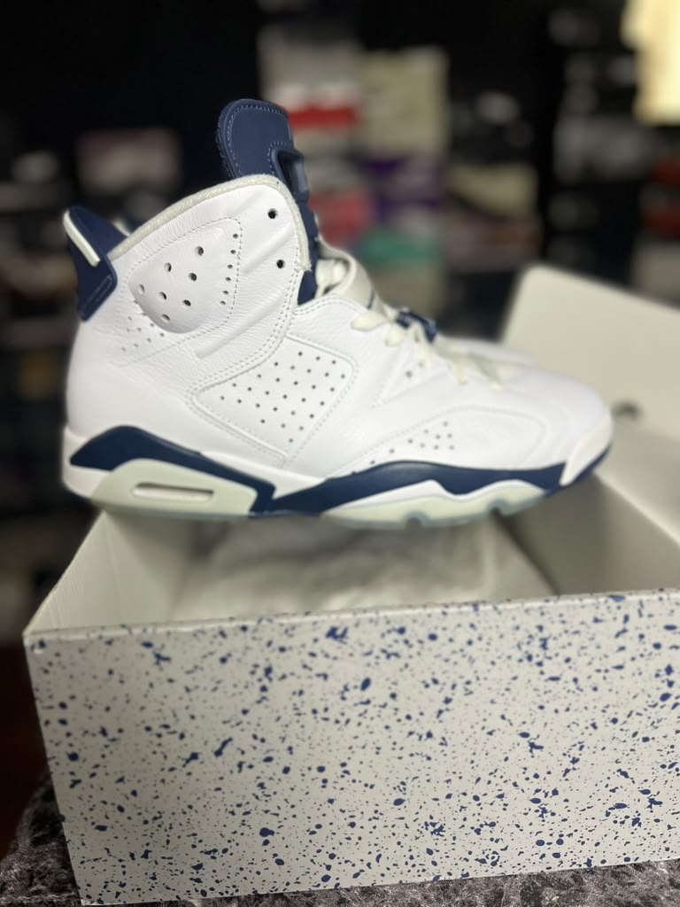 Air Jordan 6 Retro "Midnight Navy" (Style Code: CT8529-141) *PRE-LOVED*