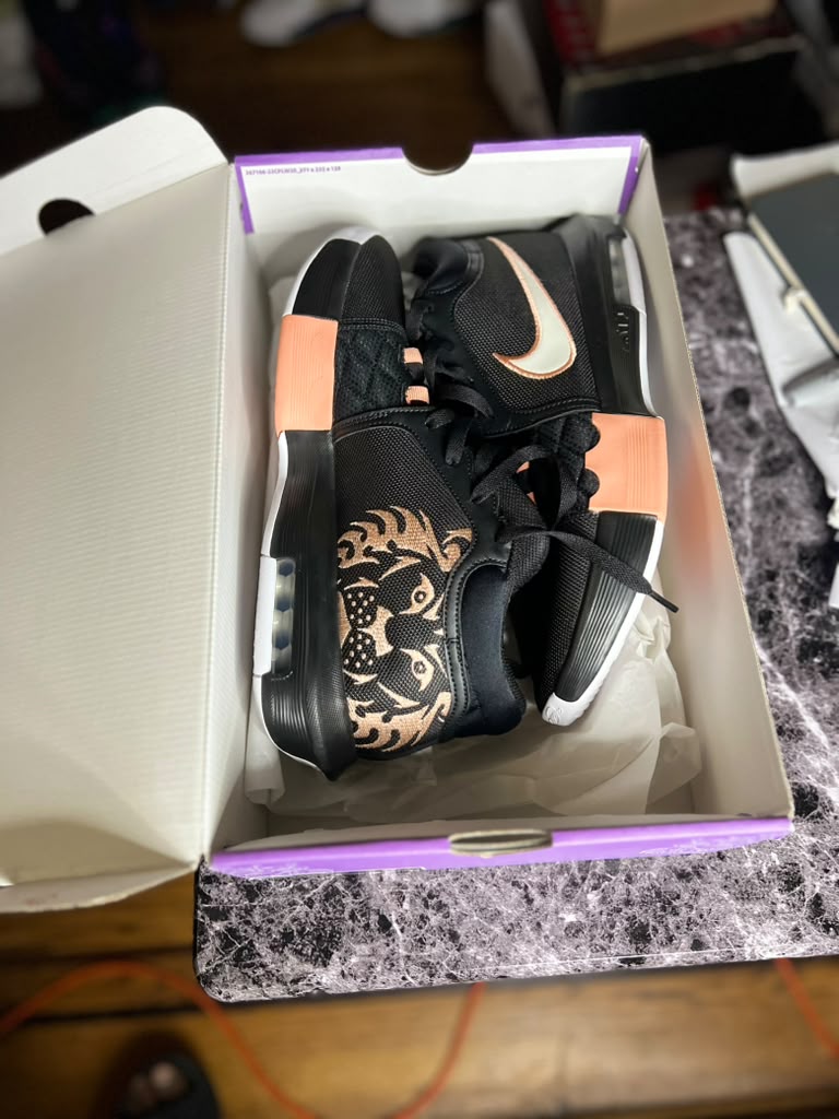 Nike LeBron Witness 8 "Black / Apricot Agate" (Style Code: HQ2139-001) *PRE-LOVED*