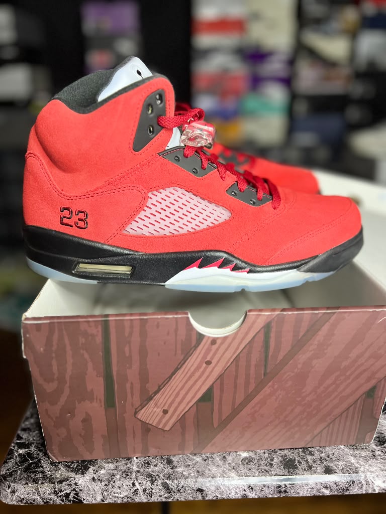 Air Jordan 5 Retro "Raging Bull / Toro Bravo" (Style Code: DD0587-600) *PRE-LOVED*