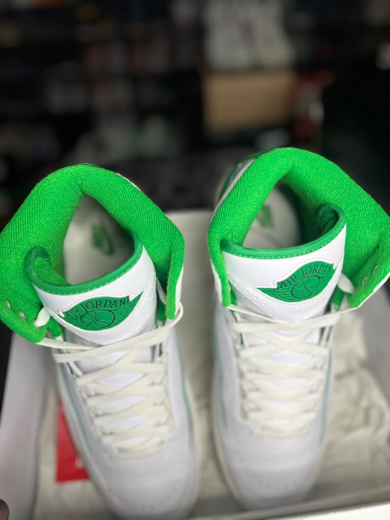 Air Jordan 2 Retro "Lucky Green" (Style Code: DR8884-103) *PRE-LOVED*