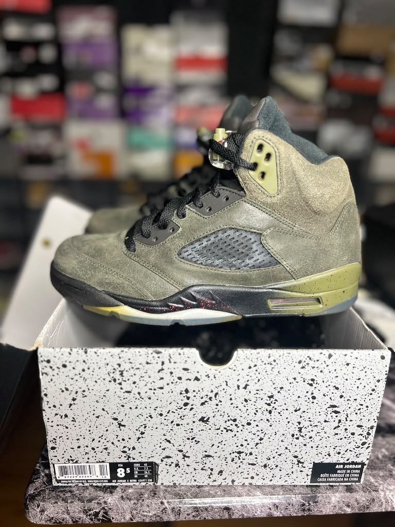 Air Jordan 5 Retro "Fear Pack" (Style Code: 626971-350) *PRE-LOVED*